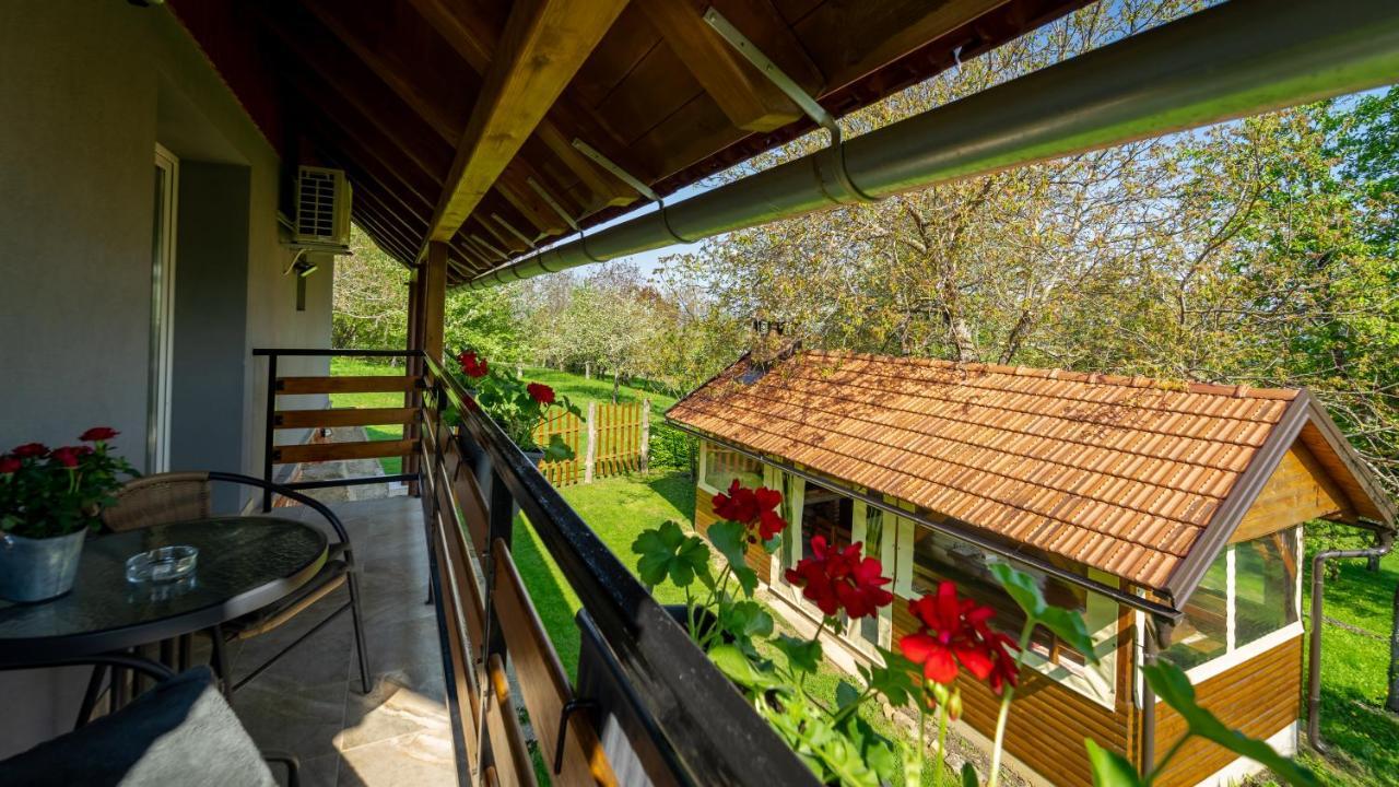 Holiday Home "Sleme" With Jacuzzi, Big Garden And Arbor With Fireplace Skrad Esterno foto