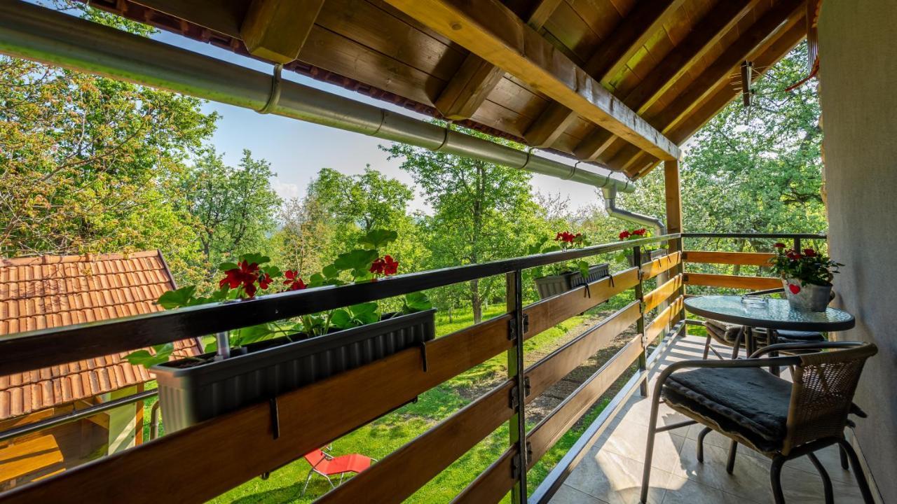 Holiday Home "Sleme" With Jacuzzi, Big Garden And Arbor With Fireplace Skrad Esterno foto