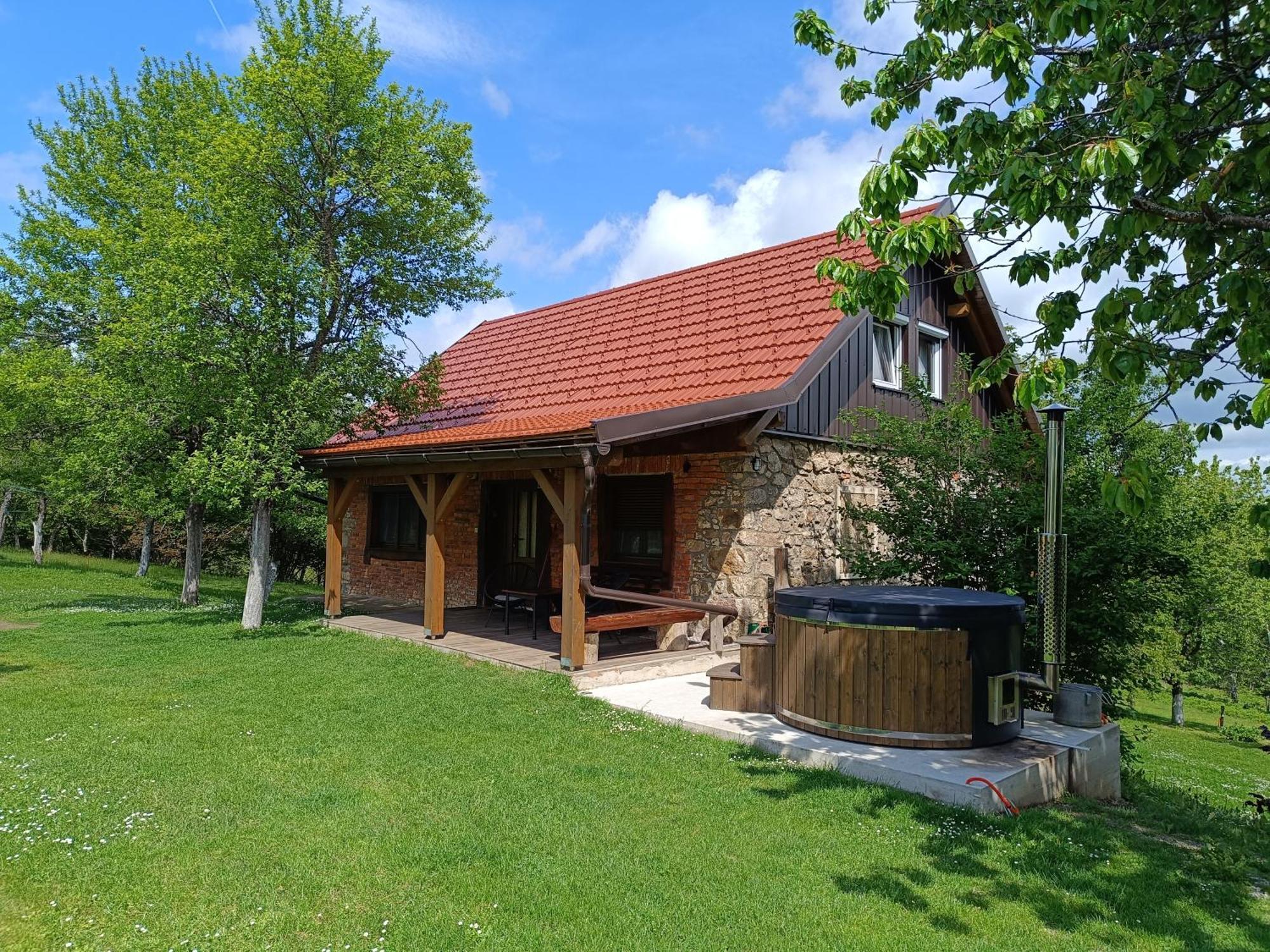 Holiday Home "Sleme" With Jacuzzi, Big Garden And Arbor With Fireplace Skrad Esterno foto